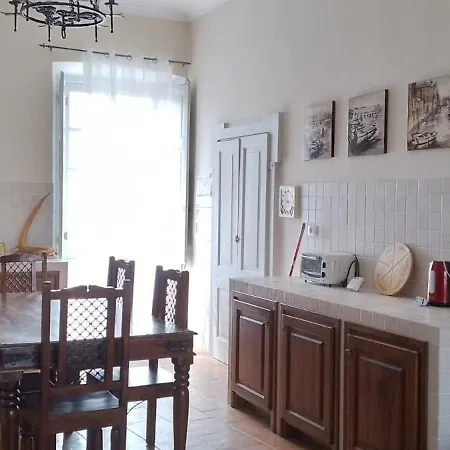 Borgo Santo Stefano Feriehus *